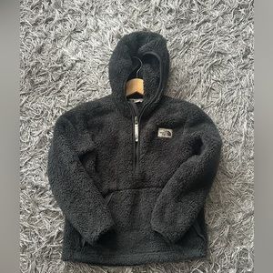 NORTH FACE SMALL SHERPA SWEATER